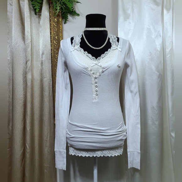 ♡ Y2K ♡ Abercrombie White Thermal Blingy Button Babydoll Henley Top